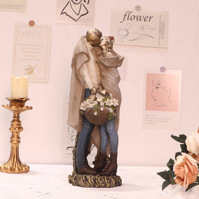Alayma Couple Figurine Lover