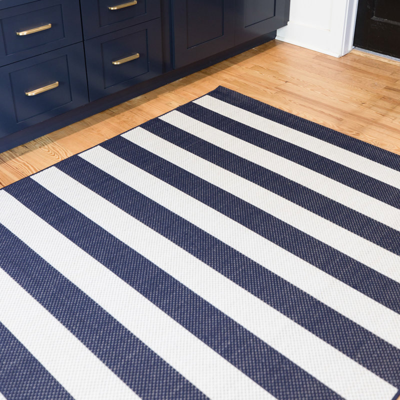 Tapis intérieur / extérieur bleu marine Mcrae, Tapis de couloir de 2 pi x 7 pi