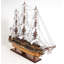 Bateau miniature Constitution