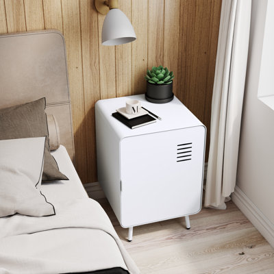 Table de chevet en métal avec porte, tablette et poignée, table de chevet de style casier industriel avec armoire en acier ventilé, table d'appoint autoportante pour chambre à coucher, salon, dortoir