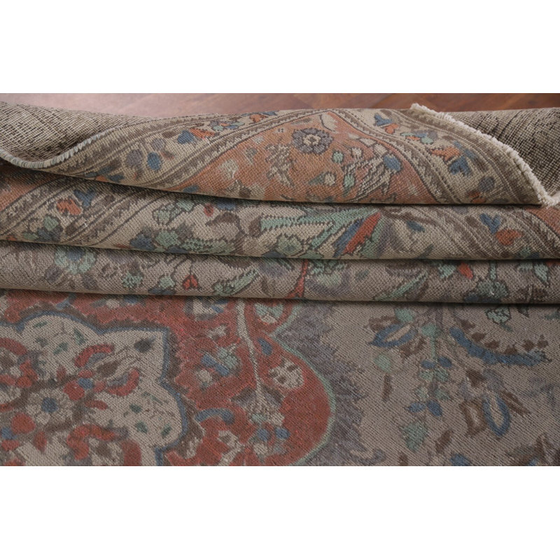 Tapis traditionnel délavé à motif floral 8 x 11