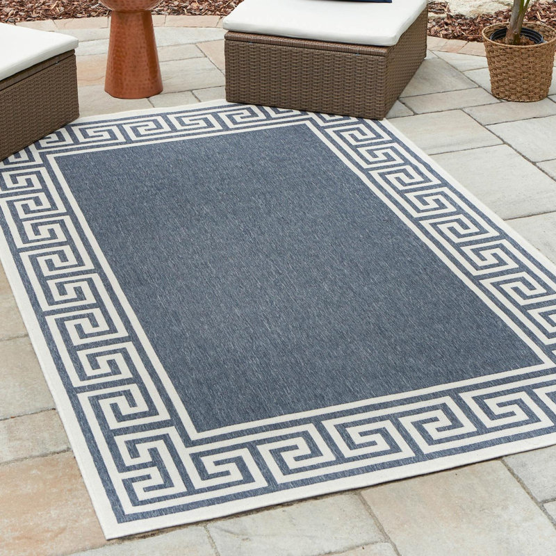 Tapis bleu marine intérieur / extérieur Amiri, Rectangle 4 pi x 6 pi