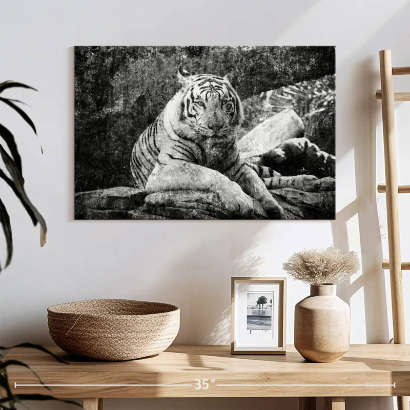 Crowle Textured Tiger, 16" H x 24" W