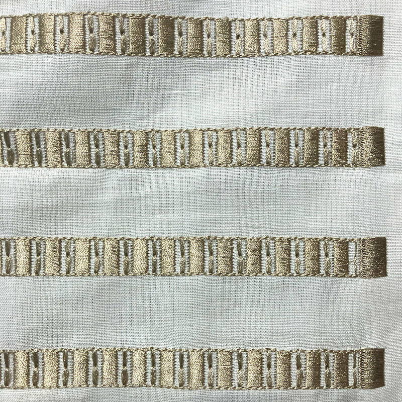 Jeté Latérala, Taupe