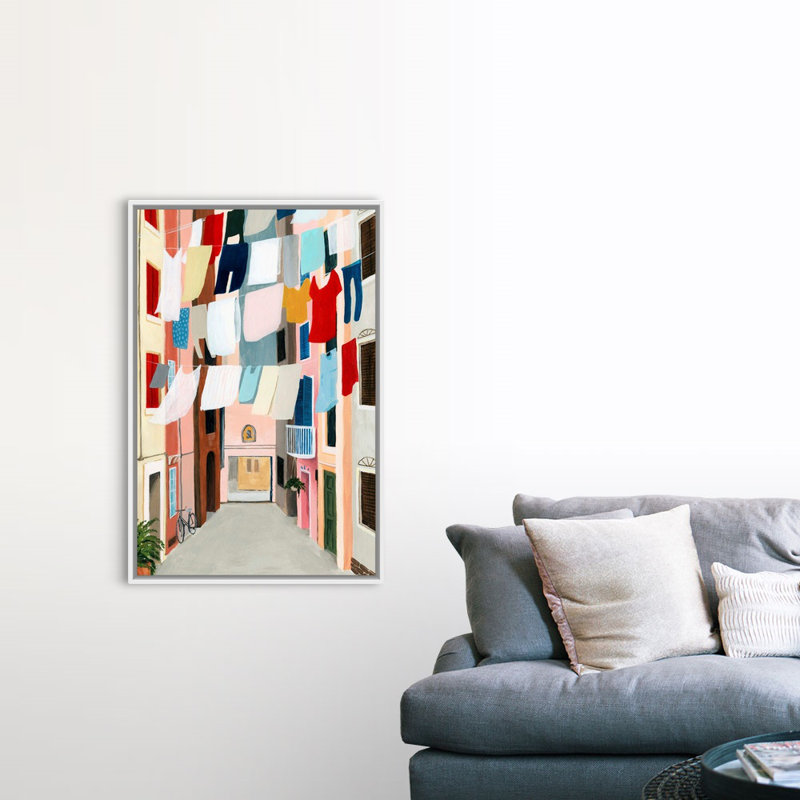 « Laundry Day II » par Grace Popp-impression sur toile, H 50 po x l 34 po x P 1,75 po, Toile blanche encadrée