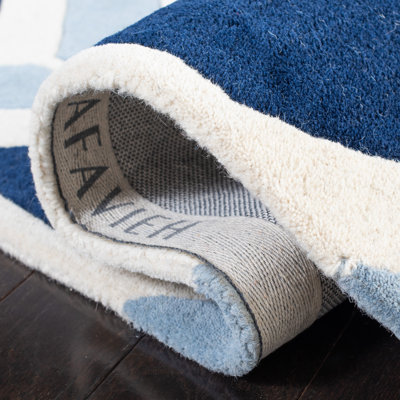 Deedie Hand Tufted Wool Chevron Rug