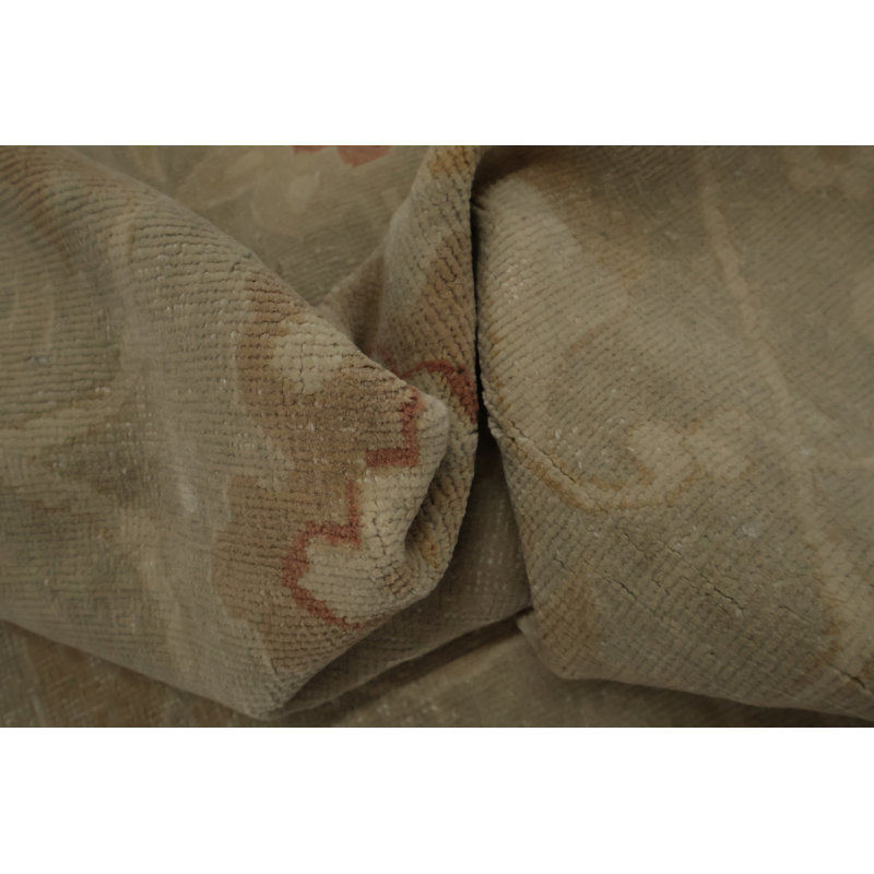 Versatile beauty: Ziegler Oriental Area Rug 9x12