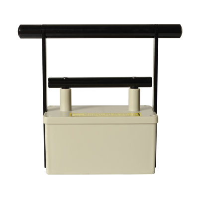 Magnetic Catcher
