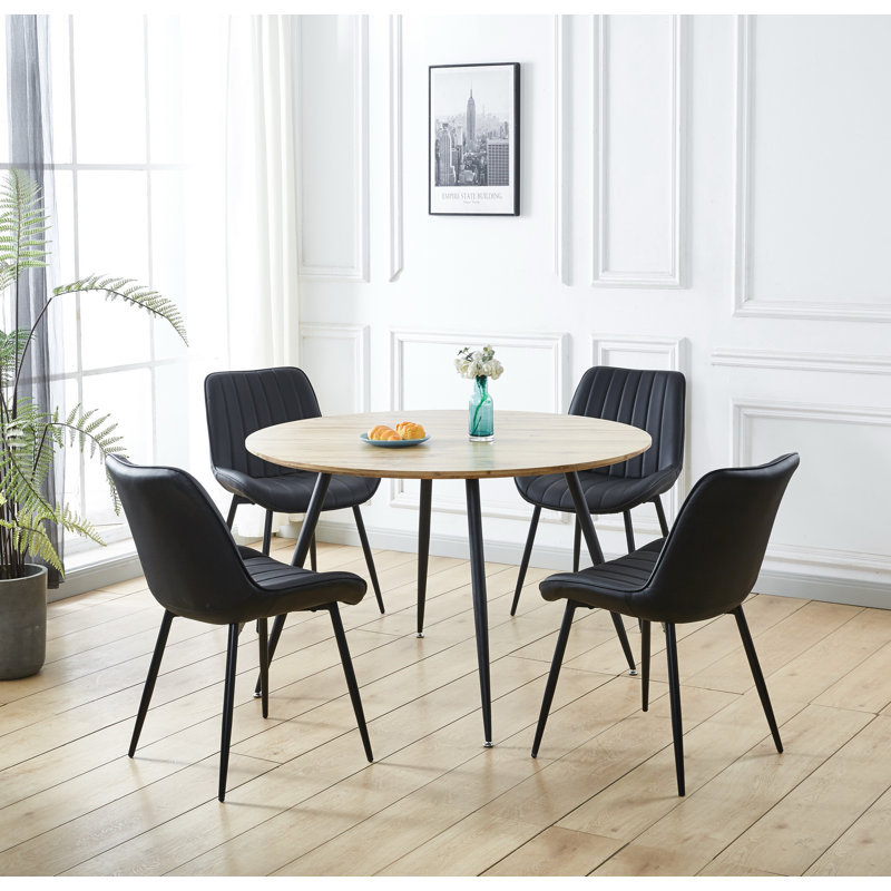 Mose 4 - Person Dining Set