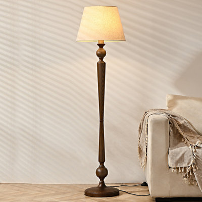 Beige + tissus brun noisette + lampes sur pied de forme libre en bois massif