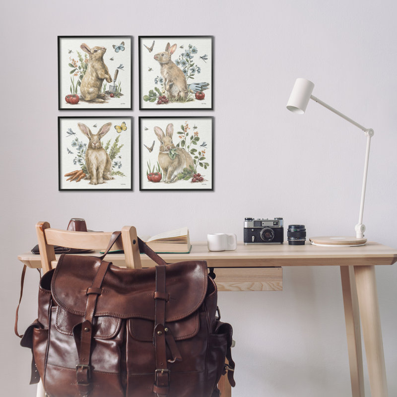 «Spring Woodland Rabbits», ensemble de 4 giclées par Leslie Trimbach, Giclée encadrée noir minuit, H 12 po x l 12 po