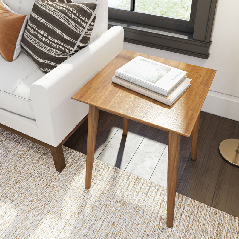 Table de bout Leaford, H 24 po x l 20,25 po x P 20,25 po, Pacanier