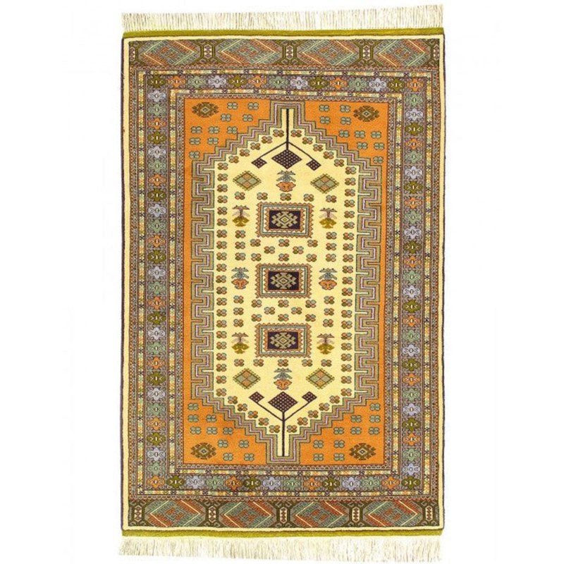 Jakylia Oriental Area Rug in Ivory