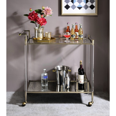 Miroir antique et chariot orné en laiton - tablettes rectangulaires, verre trempé, rangement pour le vin, structure en métal avec acrylique, pour un déplacement facile, chariot de service à finition simple à assembler, tablettes en verre de 5 mm