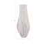 Vase sculpté en porcelaine avec silhouette courbée organique et détails texturés complexes pour un accent artistique et une décoration contemporaine dans des décors modernes-472858096