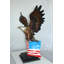 Statue aigle avec drapeau américain en bronze - symbole de force et de liberté Vappu, L 32 po x l 14 po x H 35 po