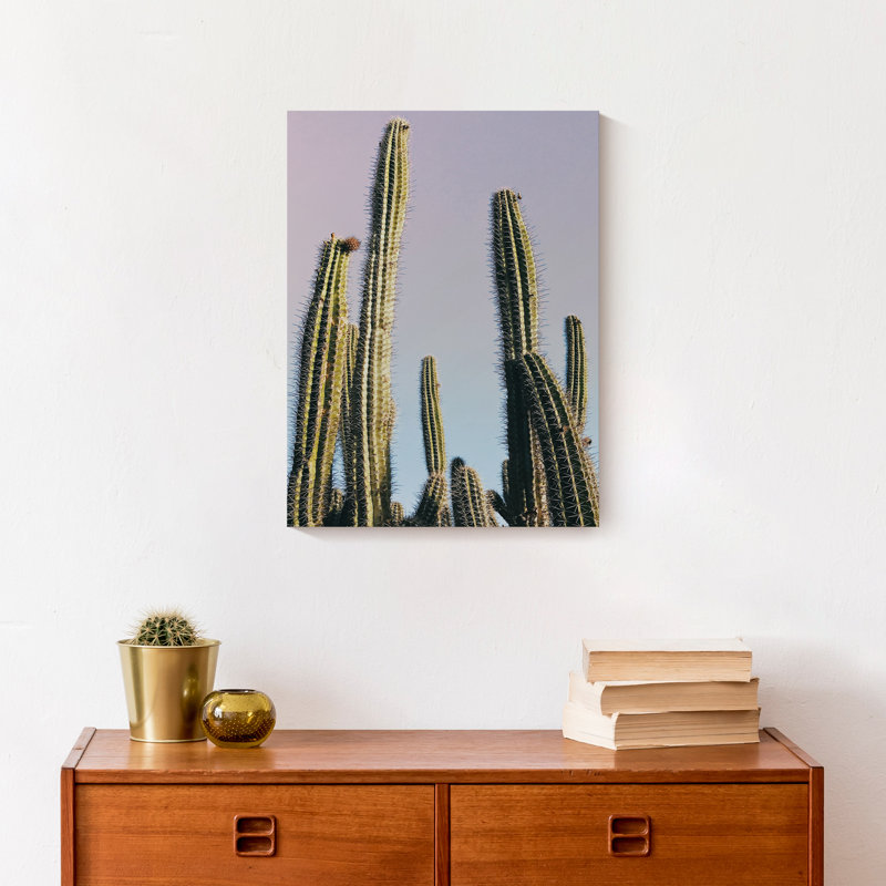 Grand cactus sur toile, H 17,75 po x l 13,75 po x P 1,75 po, Cadre flottant noir