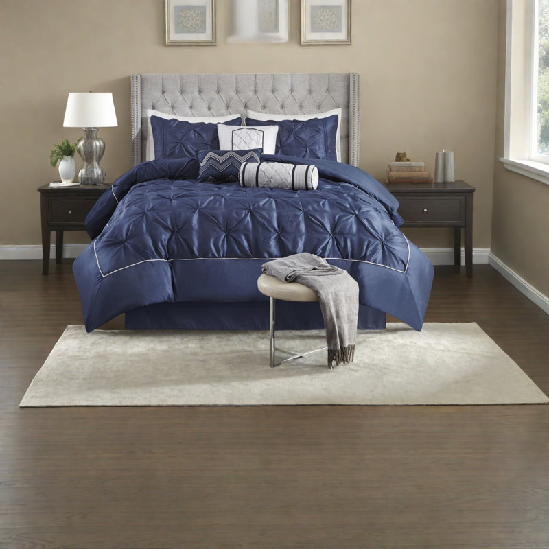 Ensemble de literie touffeté bleu marine élégant, polyester, confort de chambre moderne
