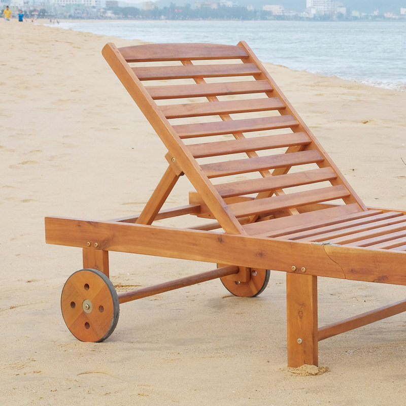 Chaise longue inclinable d'extérieur pliante avec roulettes, structure en bois d'acacia - couleur teck