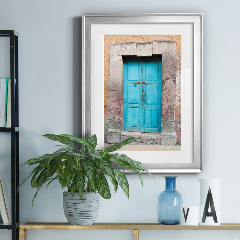 «Topaz Door» par Danita Delimont - Reproduction sur papier encadrée, Encadrement argenté, H 18,5 po x l 24,5 po x P 1,5 po
