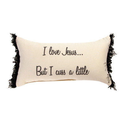 «I Love Jesus But I Cuss A Little coussin» 17 po x 9 po Manuel Woodworkers and Weavers