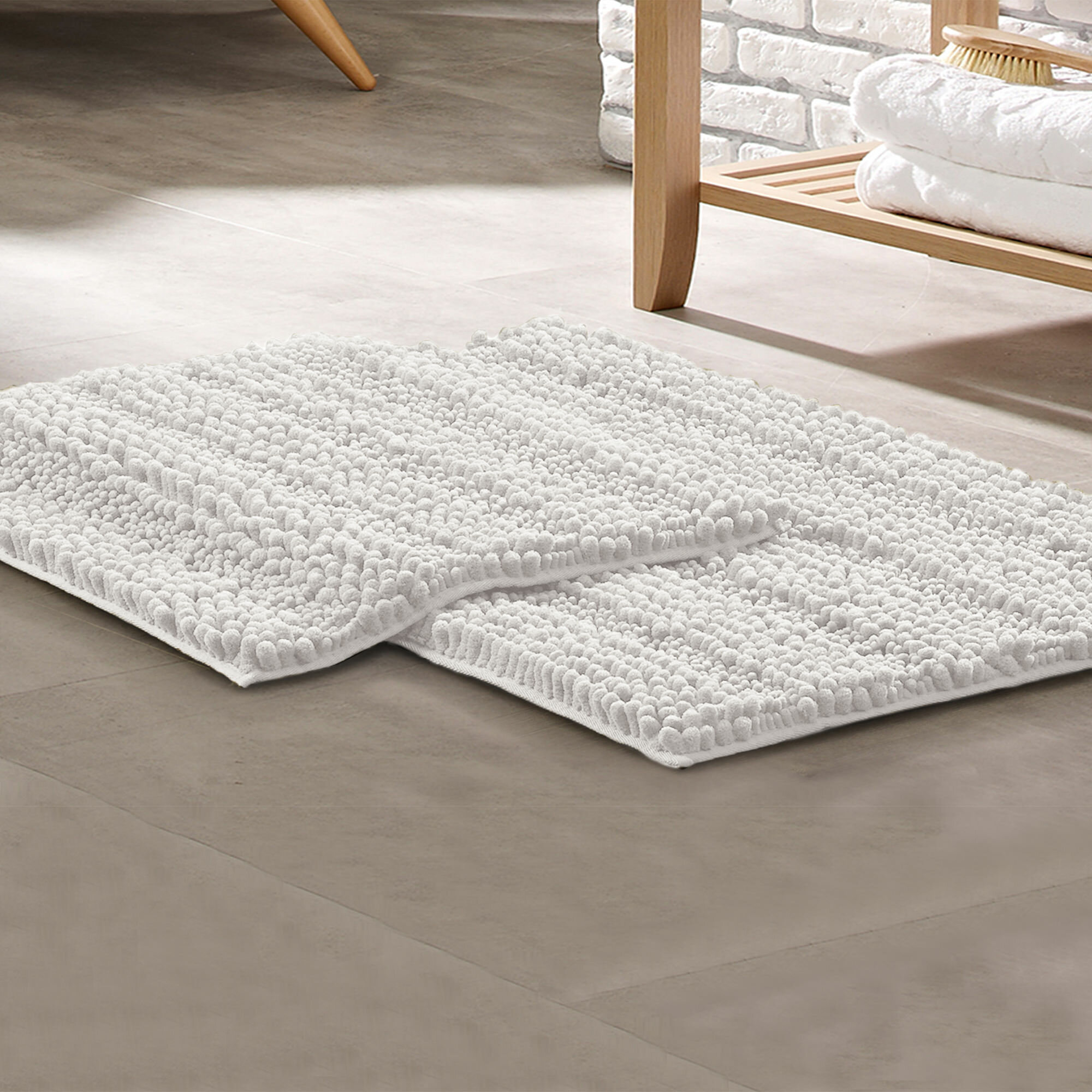 Bohumil Luxury Chenille Super Soft Absorbent Microfiber Rectangle Non-Slip Bath Rug Latitude Run Color: Light Gray, Size: 24 W x 60 L