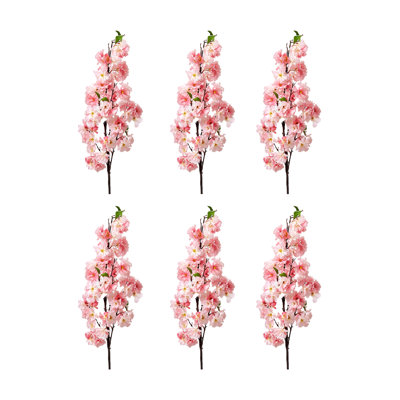 Arrangement de fleurs de cerisier