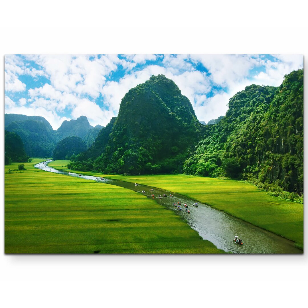 Leinwandbild Fluss Ninh Binh mit Reisfeldern und Bergen – Thailand