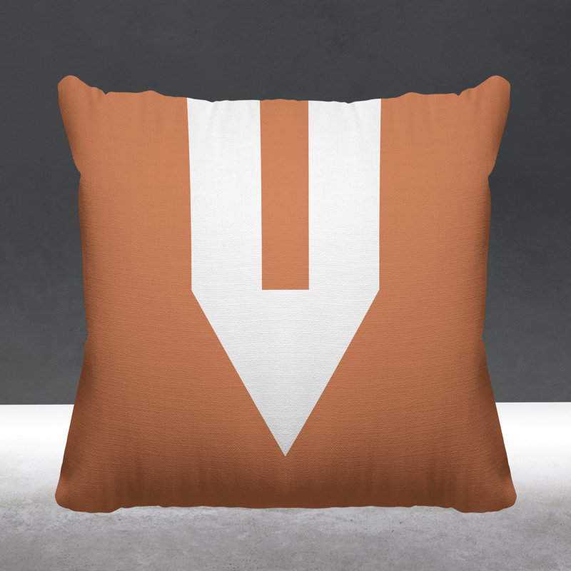 Coussin décoratif intérieur / extérieur en forme de V Sherman, L 17 po x H 17 po, Chair