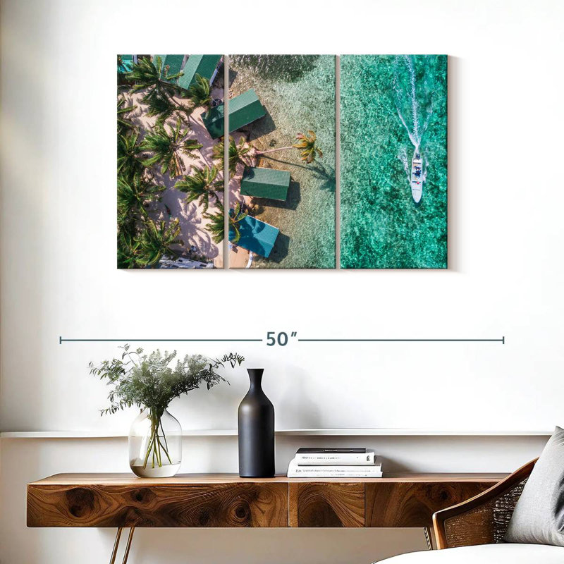 Gillard Tobacco Caye, 24" H x 38" W