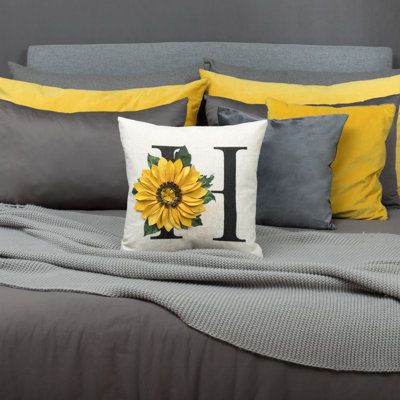  Appliqued Pillow Cover