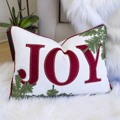 Coussin décoratif de Noël brodé JOY - coussin lombaire 14 po x 20 po en rouge et blanc avec accents de Noël verts
