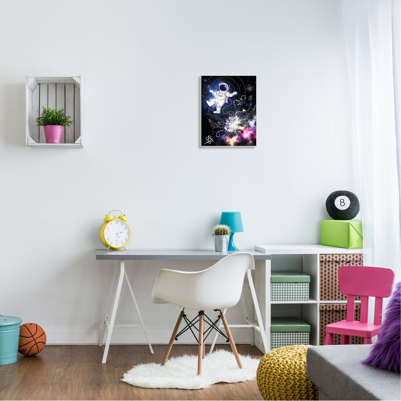 «Galactic Astronaut Vivid Nebula» par Jennifer Ellory - impression, Plaque murale, L 13 po x H 19 po