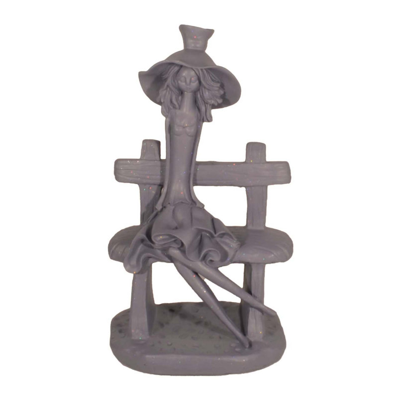 Chinook Weather Resistant Plastic Garden Statue, Grey Shimmer
