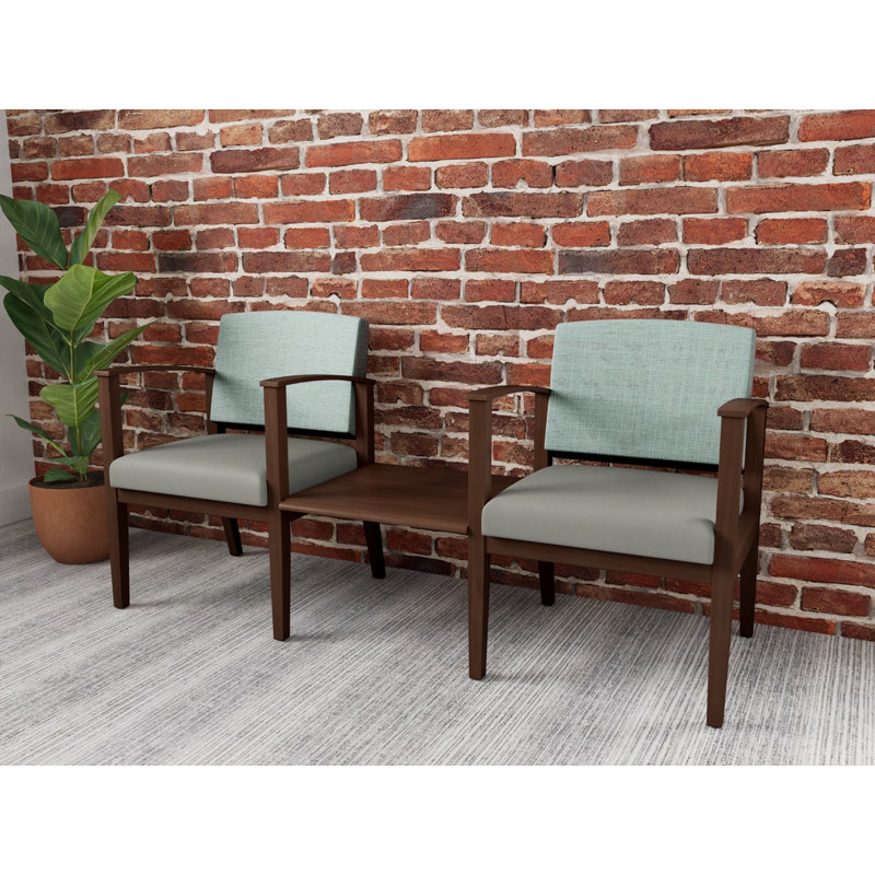 Structure en bois tandem 2 places avec table centrale Amherst, Noyer Riftwood, Chambray écume de mer / Patriot Plus colombe