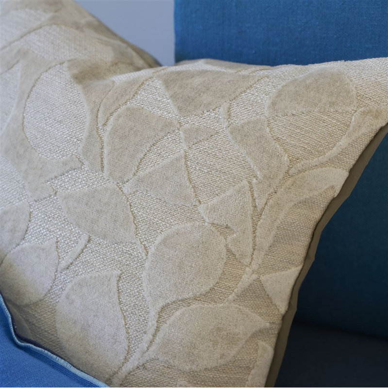 Gwen Linen Decorative Pillow