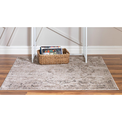 Geddis Oriental Indoor Rug