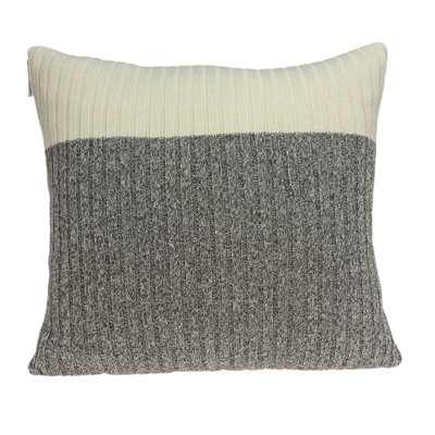 Bester Cotton 20" Throw Pillow Cover
