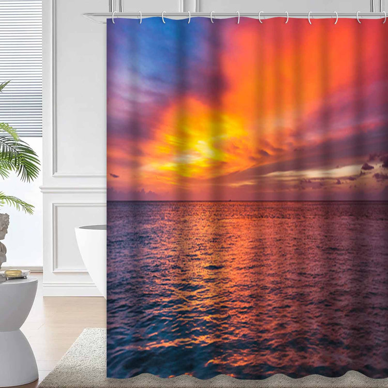 Incroyable coucher de soleil océan coloré abstrait avec une belle couleur de nuage bleu vif avec 12 crochets