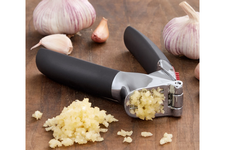 How to Peel and Mince GARLIC, Garlic Press Review
