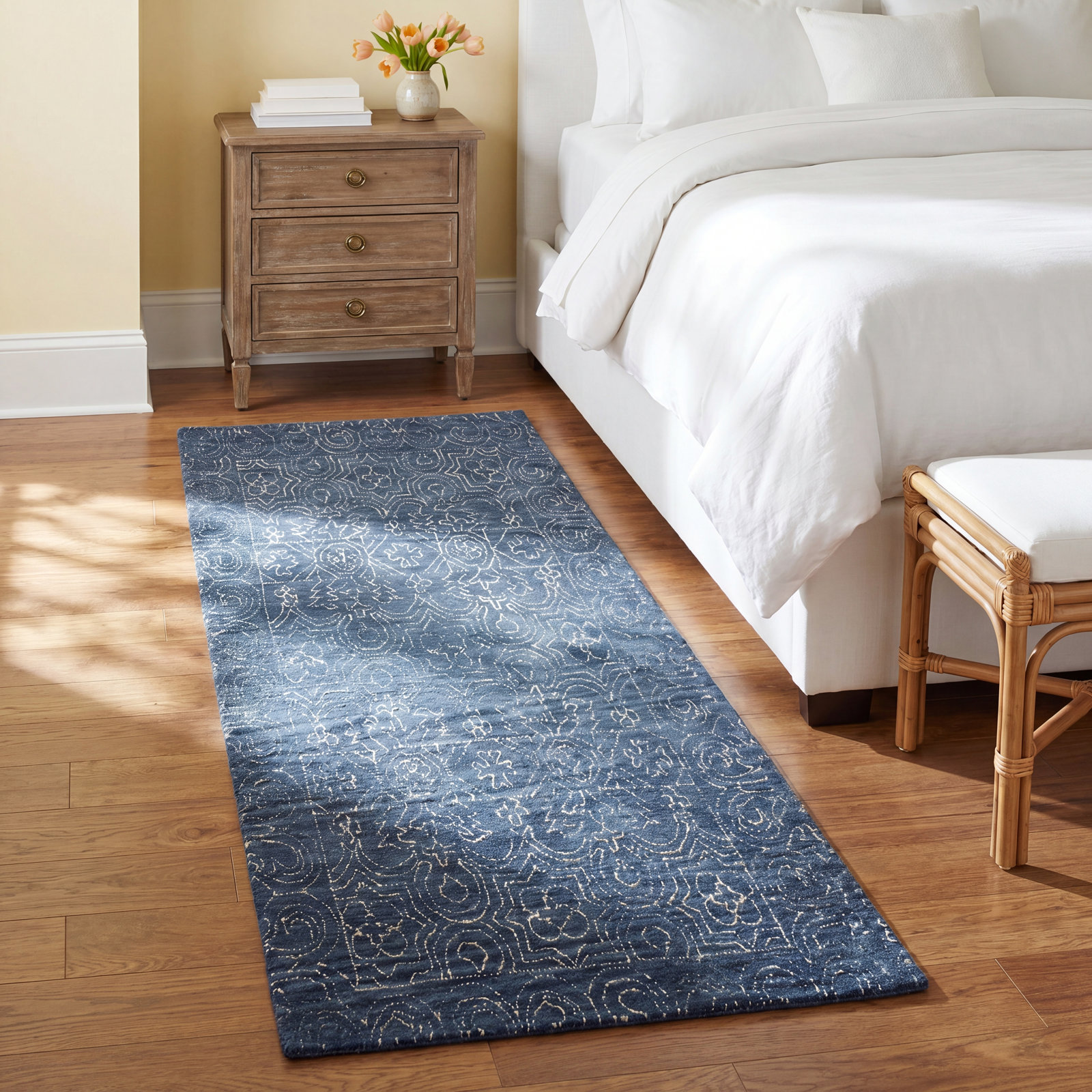Evers Handmade Wool Rug, Rectangle 2'6" x 8'