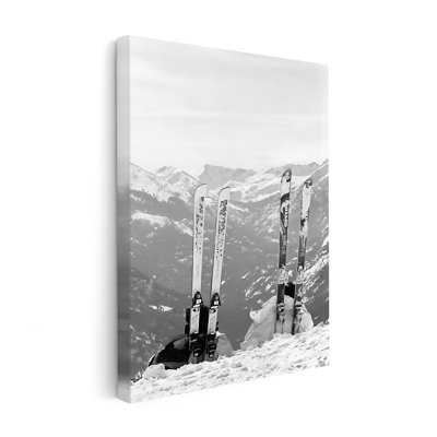 Snowblades in Ski Mountain