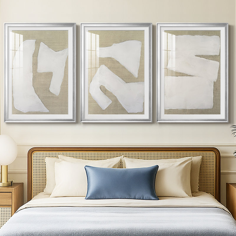 Lin Wabi Sabi I - reproduction sur mesure encadrée de qualité supérieure - 3 pièces, Argent argent, H 19 po x l 27 po
