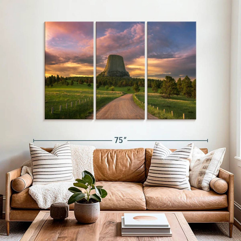 Sebbie Devils Tower USA, 42" H x 65" W
