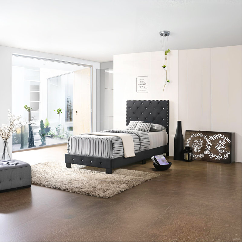 Lit simple chic noir pour chaque espace