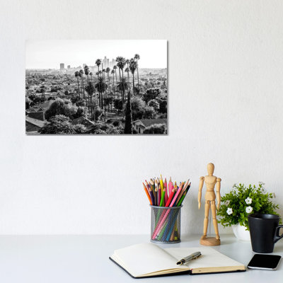 «Black California Series - the Los Angeles Skyline» par Philippe Hugonnard - reproduction de photo sur toile tendue