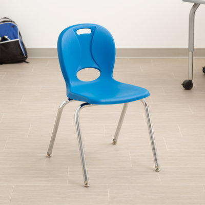 Chaises de classe empilables en plastique avec sièges profilés Structure Series
