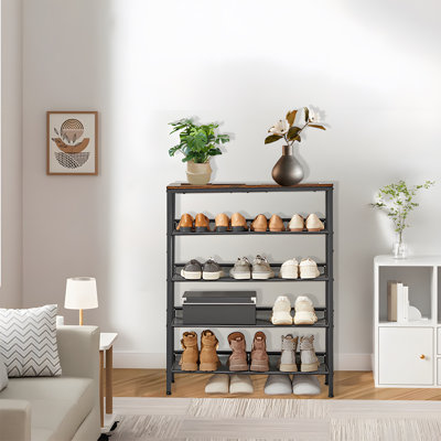 Range-chaussures sur pied à 5 niveaux