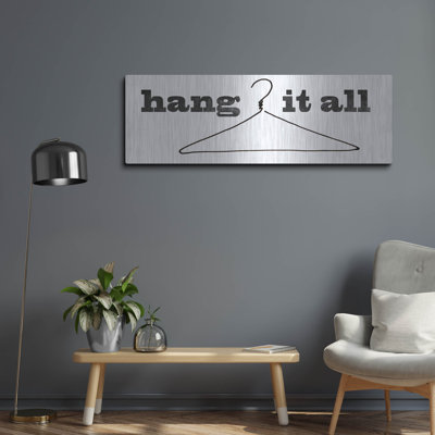 «Hang It All» par Sue Schlabach, art mural en métal, 36 po x 12 po