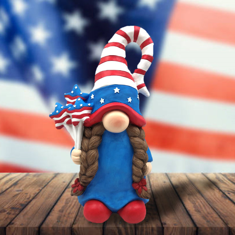 Gnome de jardin en magnésium tenant le drapeau américain "The Americanas"